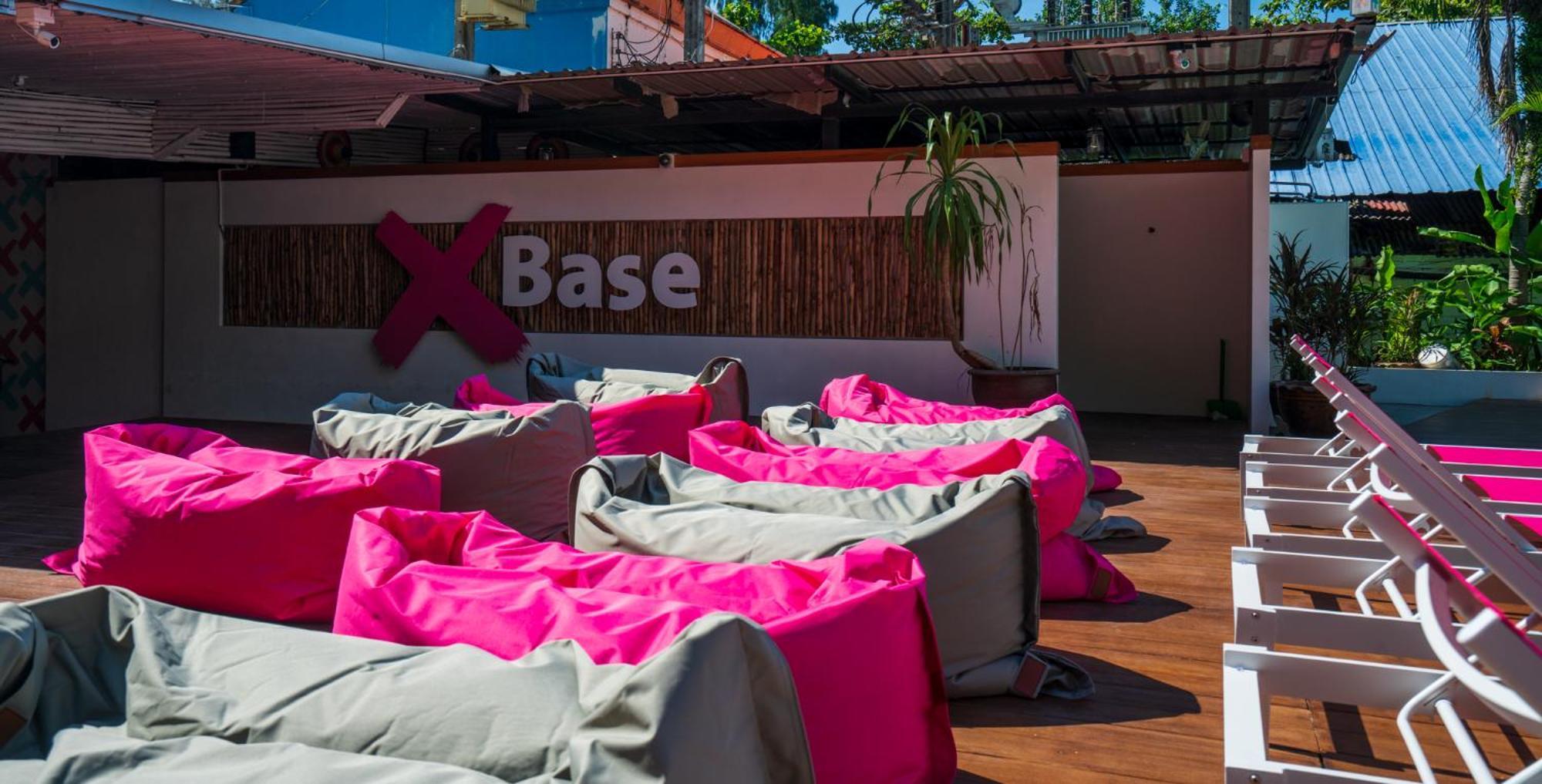 Base Party Hostel Ao Nang Buitenkant foto